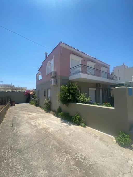 Ilisia Neapoli Apartments 1 Neápolis エクステリア 写真