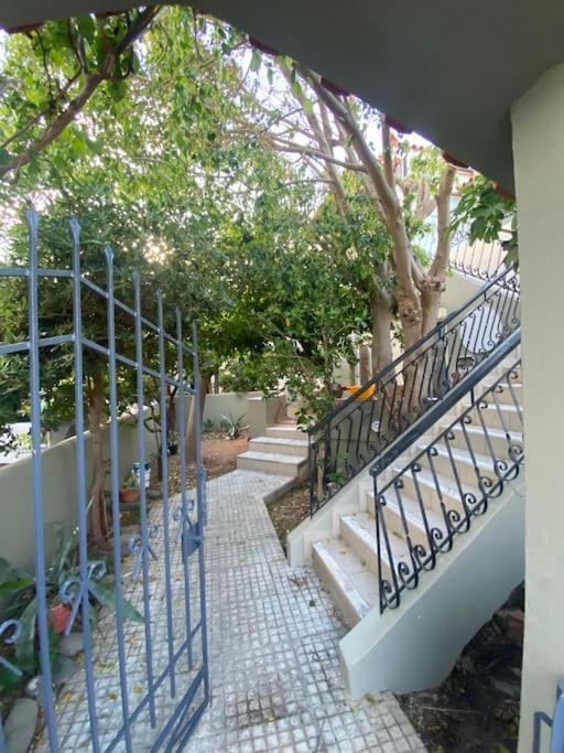 Ilisia Neapoli Apartments 1 Neápolis エクステリア 写真